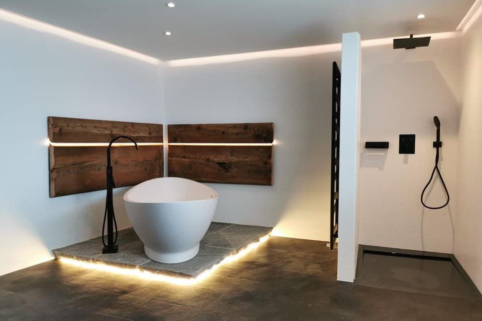 Bathroom, Bath