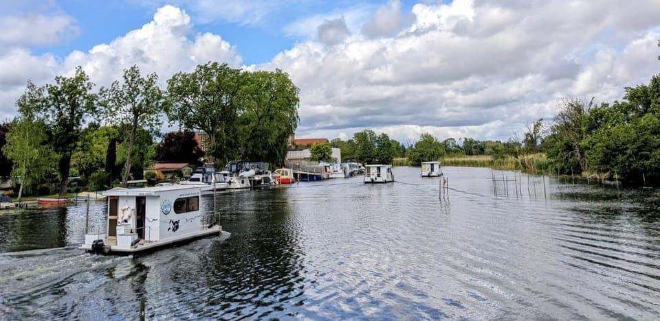 Spring, Day, Natural landscape, Activities, Lake view, River view