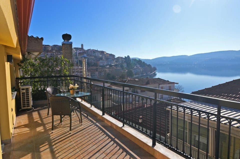 Patio, Day, Natural landscape, View (from property/room), Balcony/Terrace, Lake view, Mountain view