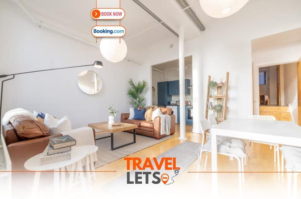 Living room, Seating area, Text overlay
