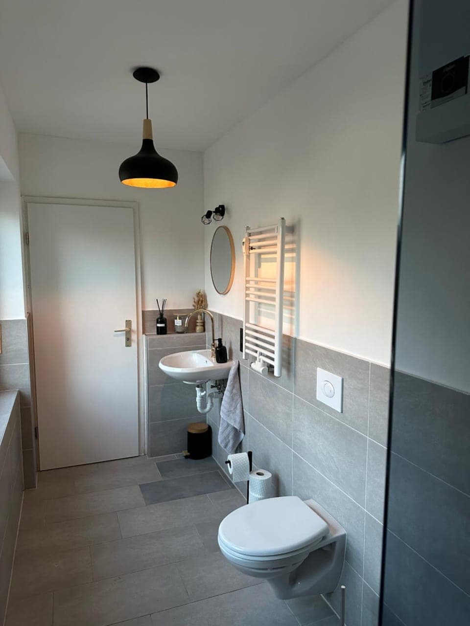 Shower, Toilet, Bathroom, towels