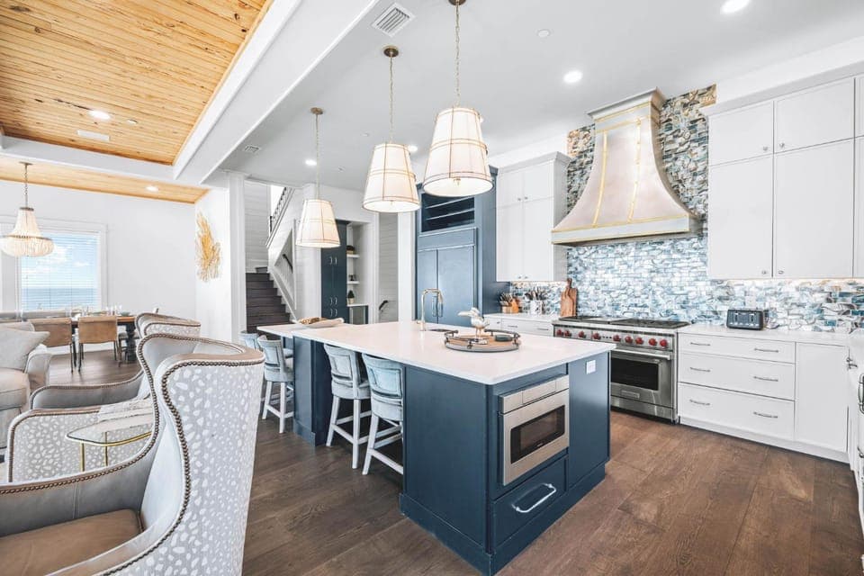 Kitchen or kitchenette, kitchen
