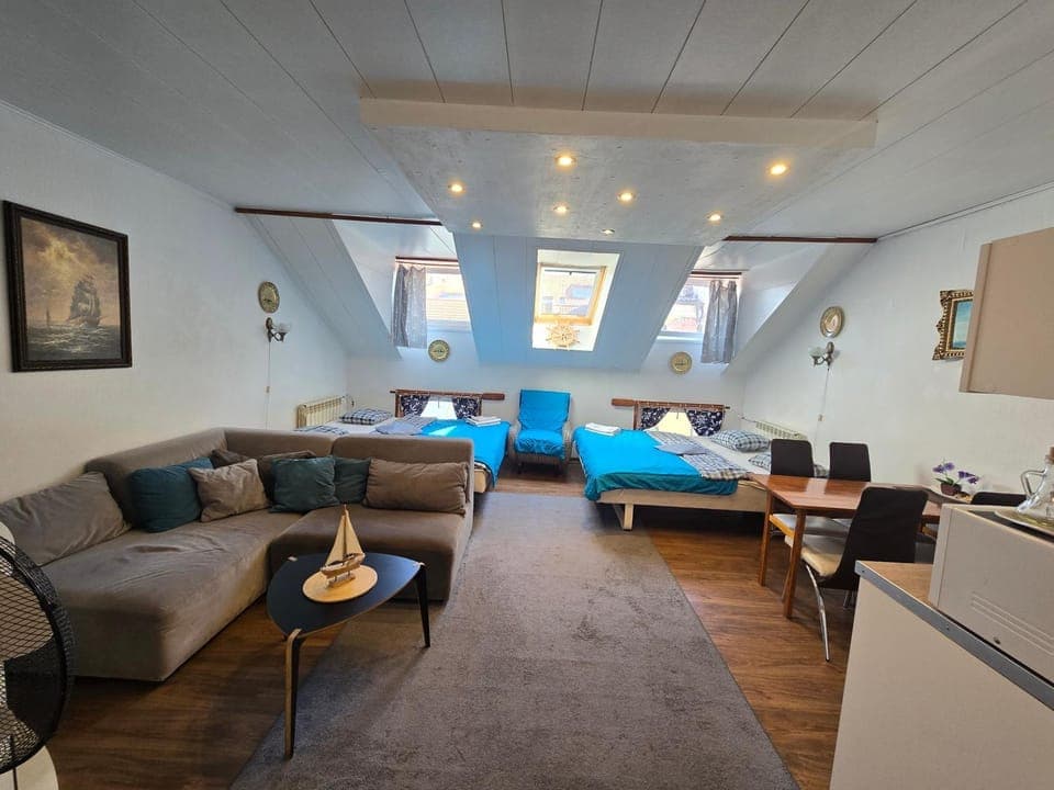 Photo of the whole room