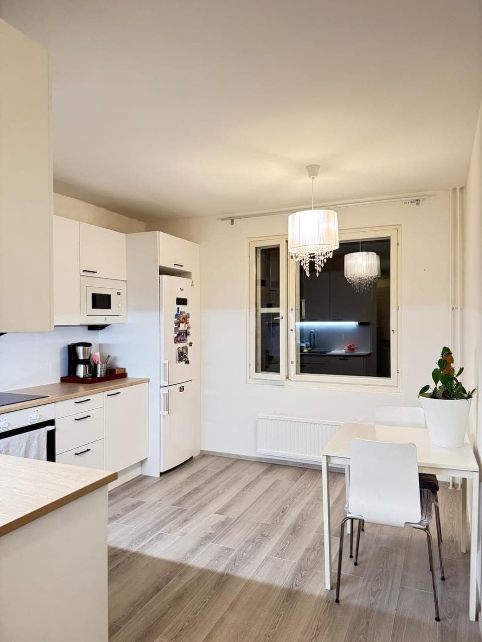 Cozy Room with Private Balcony in Prime location Apartment in Helsinki
