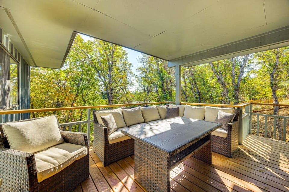 5 Mi to Area Attractions: Home w/ Indoor Hot Tub House in Colorado Springs