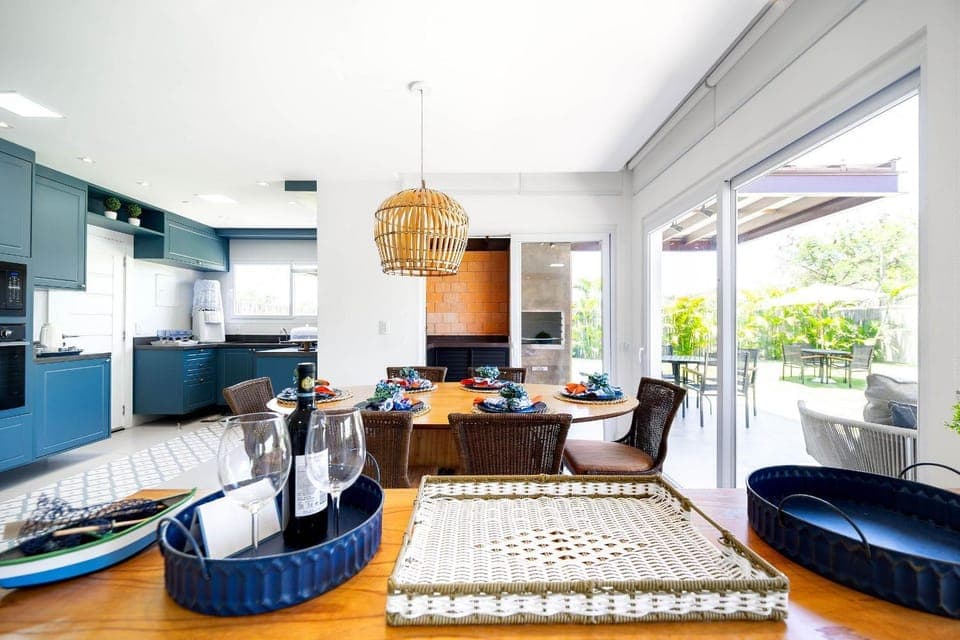 Living room, Dining area
