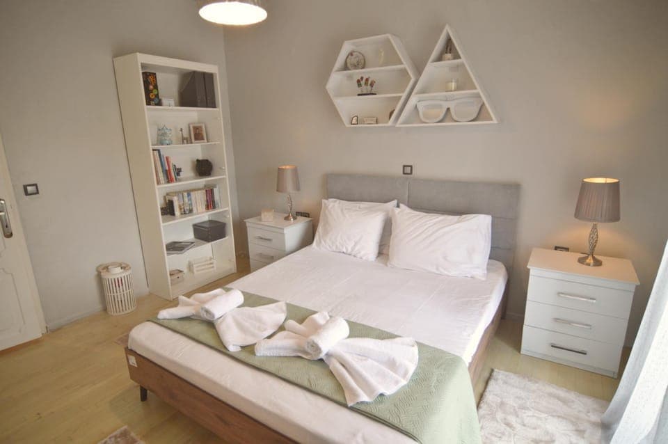 Bed, Photo of the whole room, Bedroom, towels, wardrobe