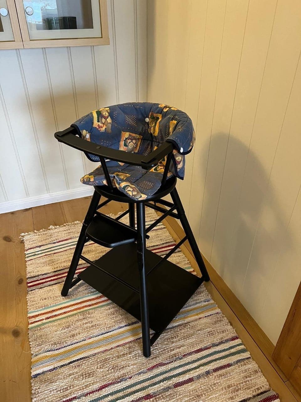 Dining area, children, young children, furniture