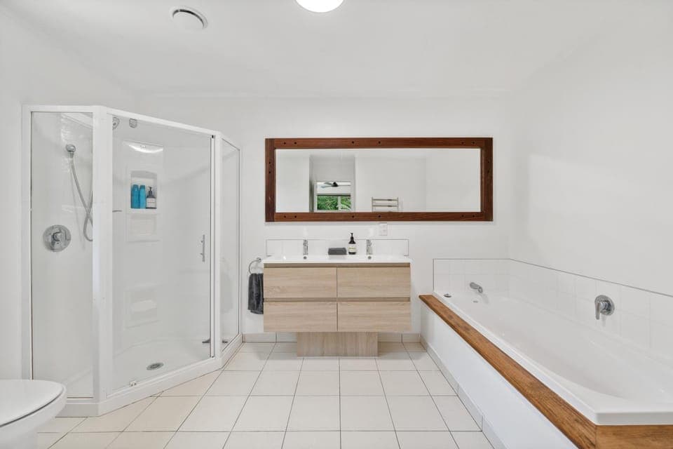 Shower, Bathroom, Bath, towels