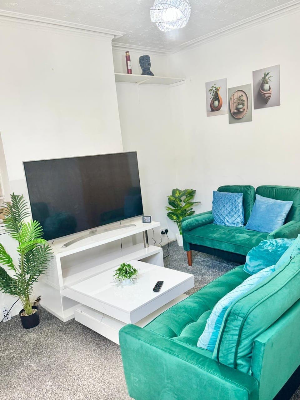 TV and multimedia, Living room, Seating area