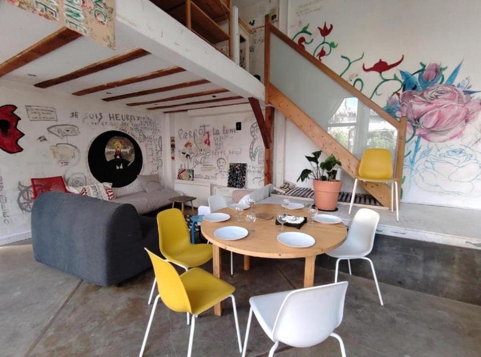 Living room, Dining area