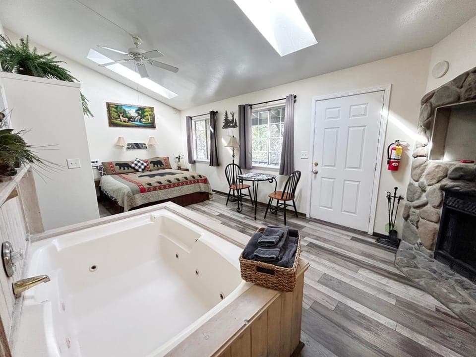 Hot Tub