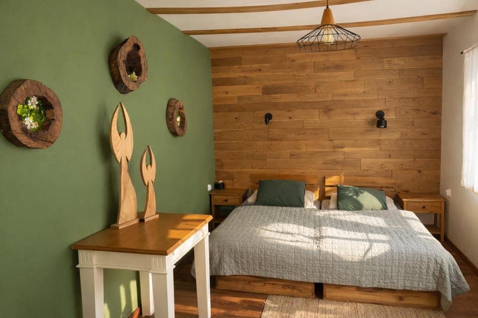 Bed, Photo of the whole room, Bedroom