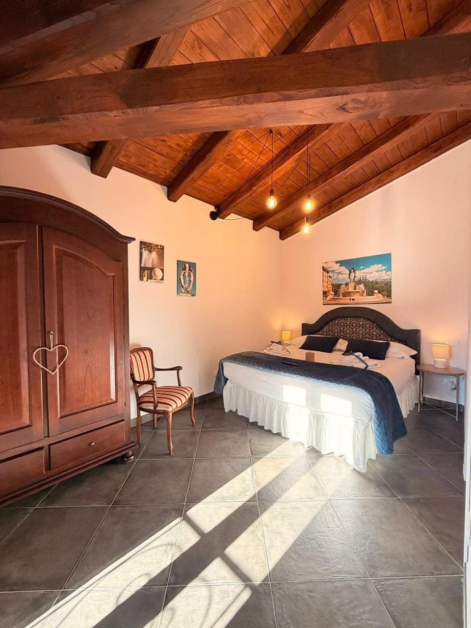 Bed, Photo of the whole room, Bedroom, wardrobe