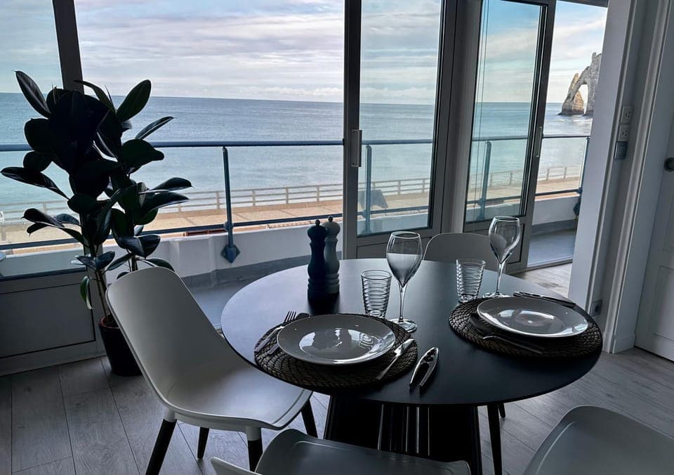 Living room, Sea view