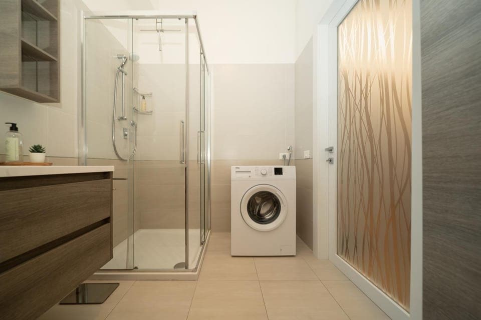 Shower, Bathroom, washing machine