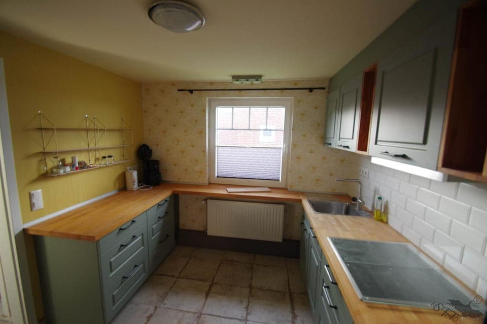 Kitchen or kitchenette, stove