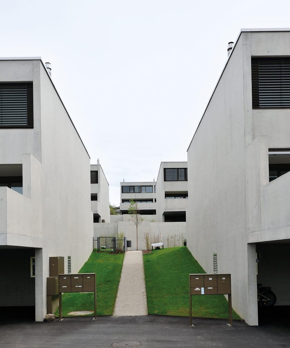 Property building, Neighbourhood