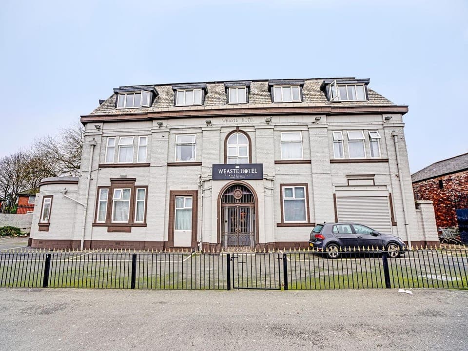 Property building, Parking