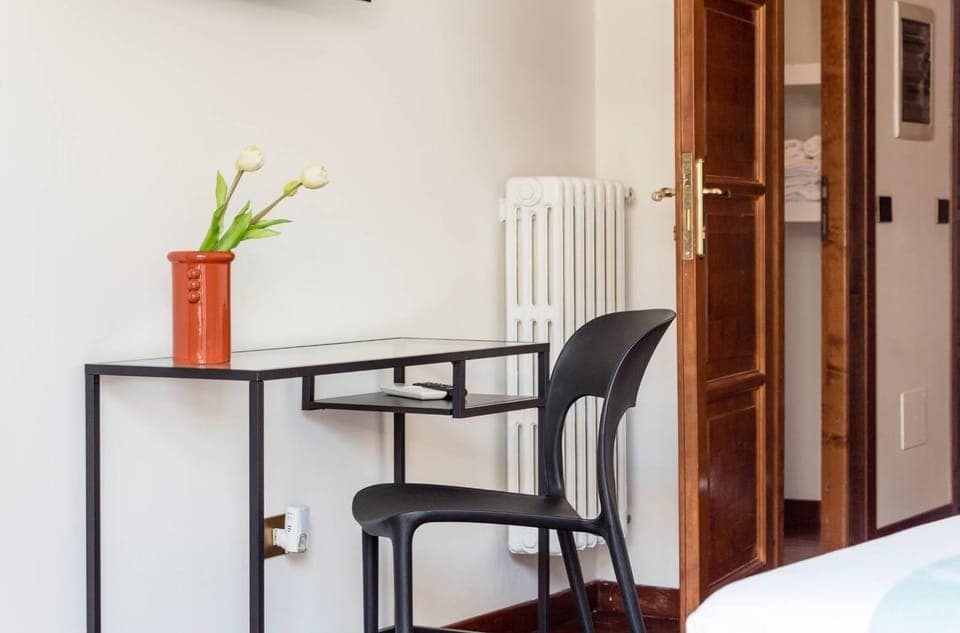 Decorative detail, Bedroom