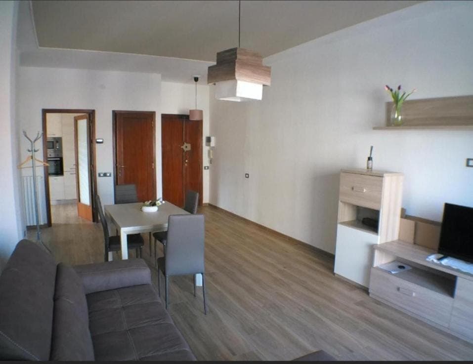 Communal lounge/ TV room, TV and multimedia, Living room, Seating area, Dining area, Evening entertainment