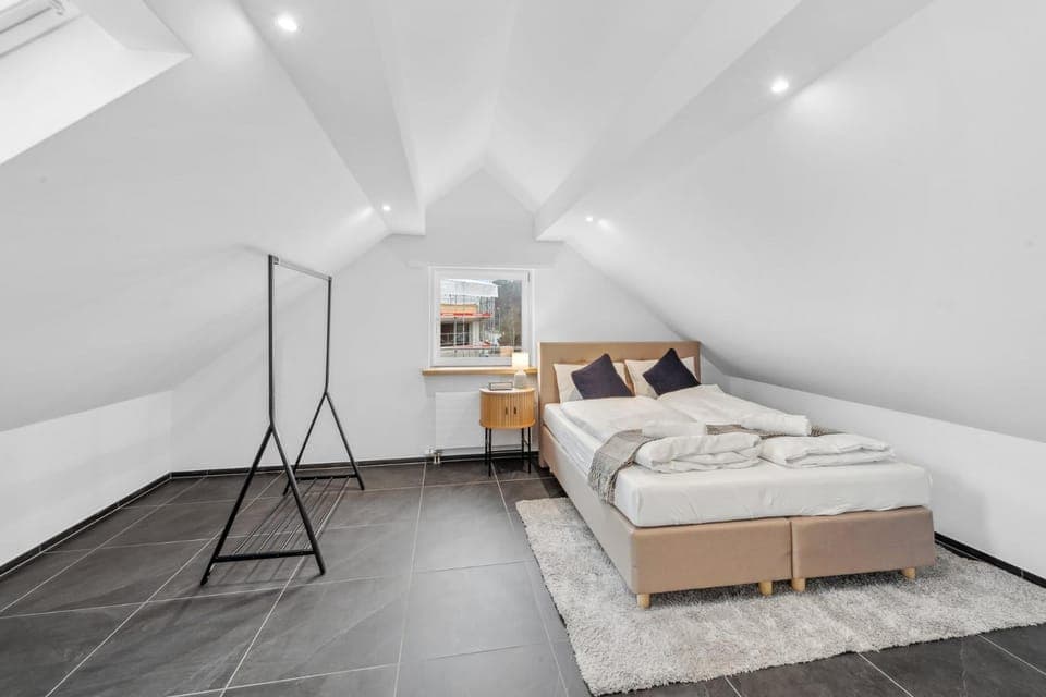 Bed, View (from property/room), Photo of the whole room, Bedroom, Family