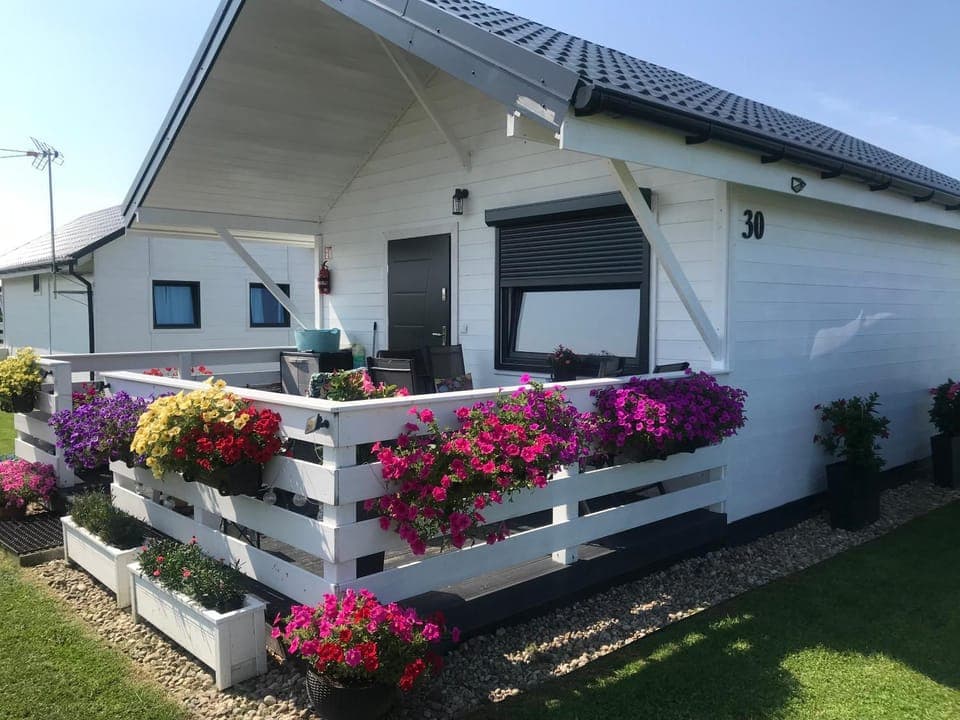 Property building, Garden, Balcony/Terrace, Garden view