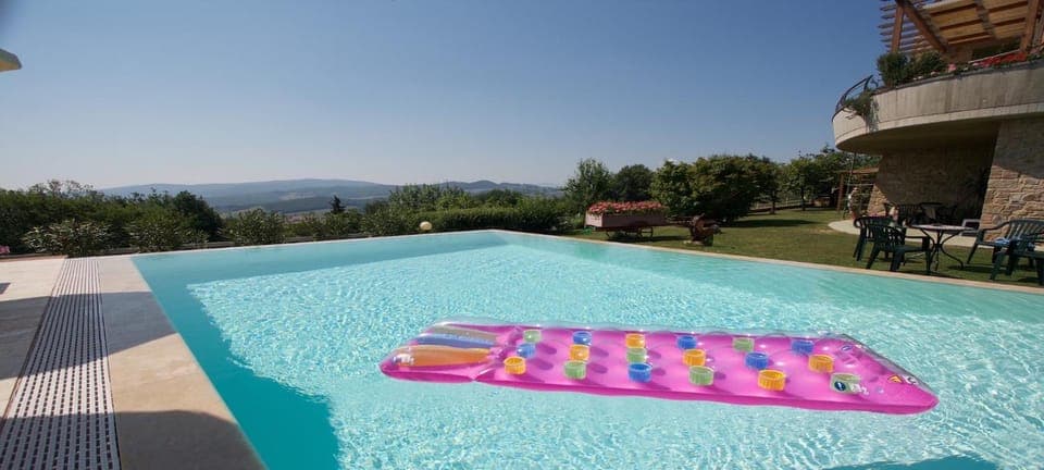 Swimming pool, Swimming pool