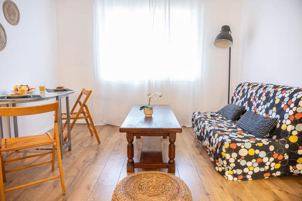 Living room, heating