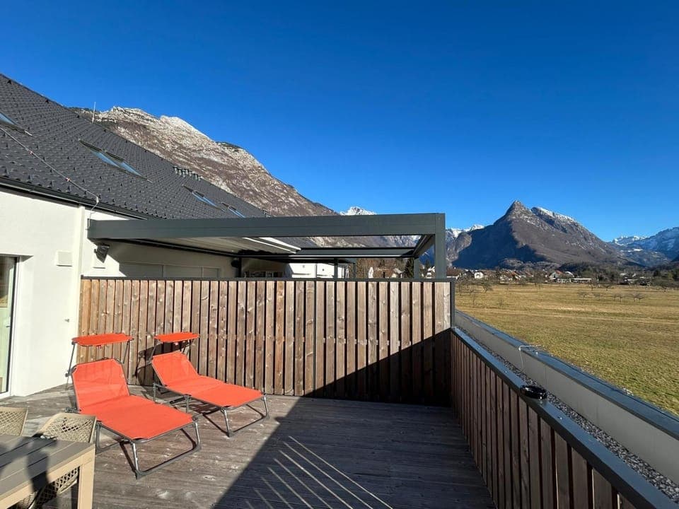 Property building, Natural landscape, View (from property/room), Balcony/Terrace, Mountain view, sunbed