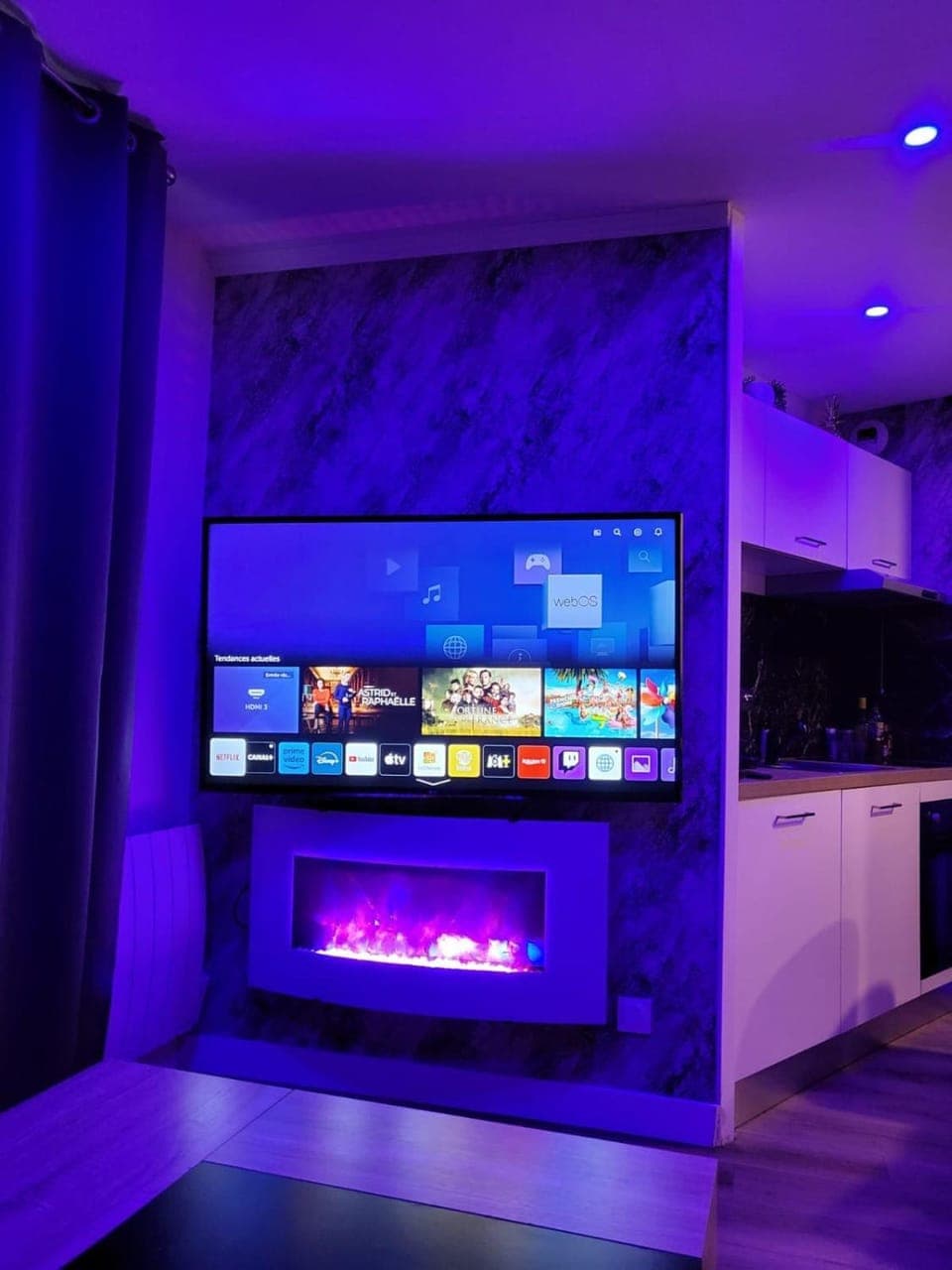 Communal lounge/ TV room, TV and multimedia