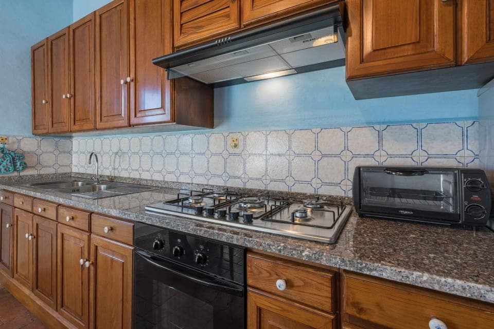 Spring, Summer, Kitchen or kitchenette, Autumn