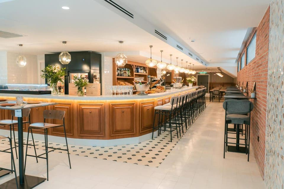 Lounge or bar