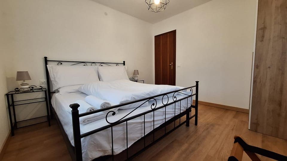 Bed, Photo of the whole room, Bedroom, towels, wardrobe