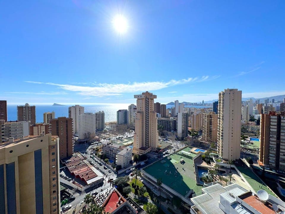City view, Sea view
