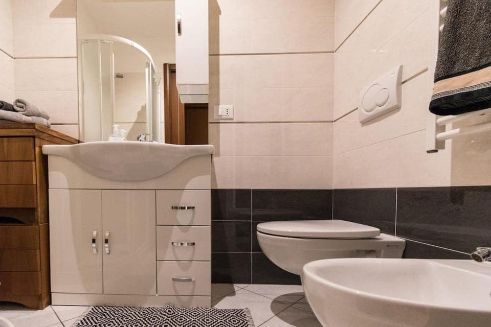 Shower, Toilet, Bathroom, bidet