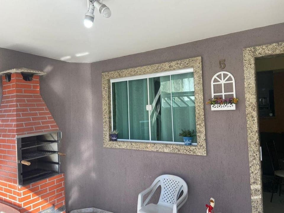 Sabrina · Duplex com excelente localização, em Muriqui House in Mangaratiba