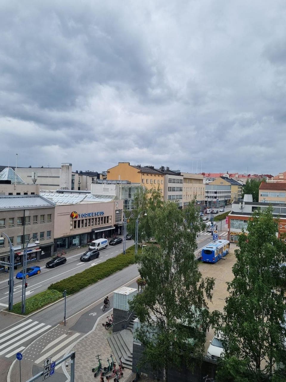 City view, Location