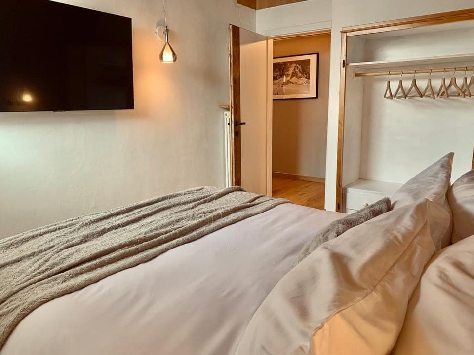 TV and multimedia, Bedroom