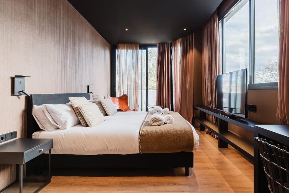 TV and multimedia, Photo of the whole room