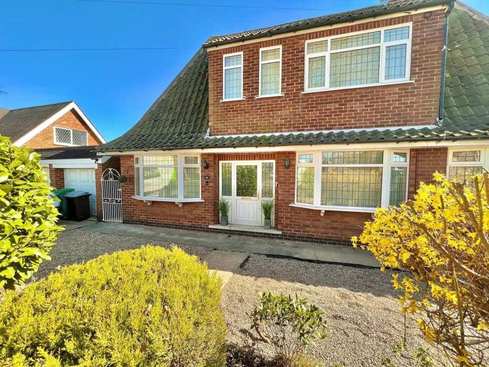 Property building, Garden view