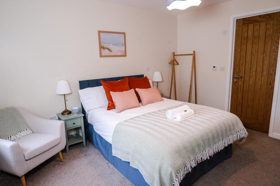 Bed, Photo of the whole room