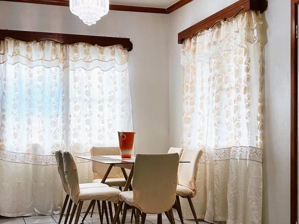 Dining area, Breakfast