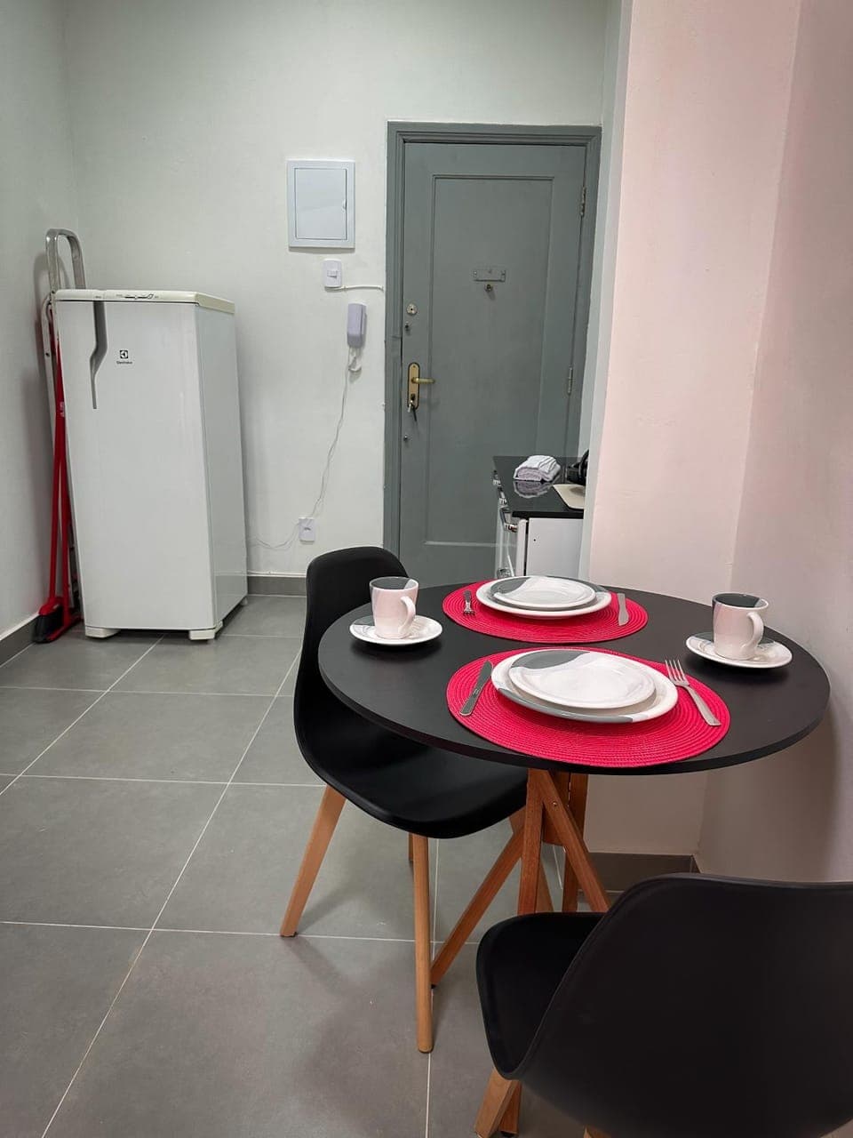 Dining area, Landmark view