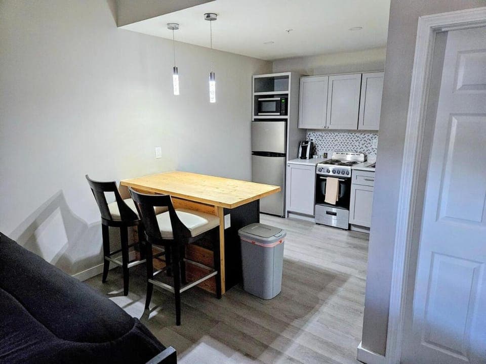 New Modern Studio in Maryville -105 Apartment in Maryville