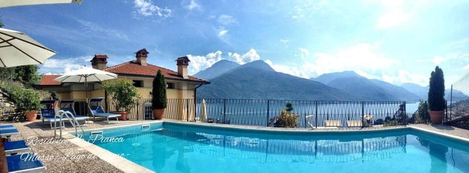 Lake view, Swimming pool