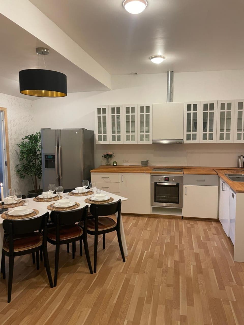Kitchen or kitchenette, Dining area, dishwasher, oven, stove