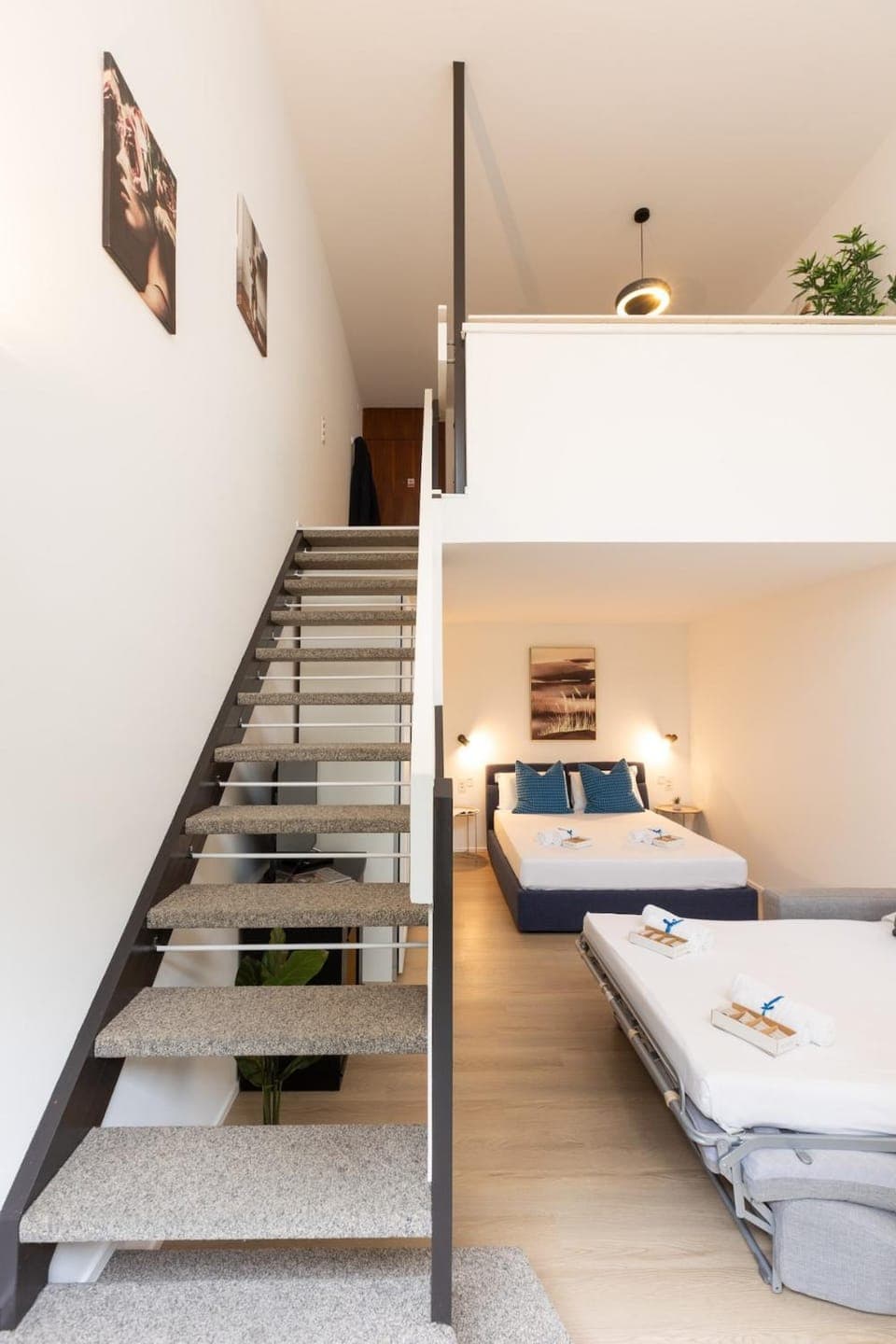 Bed, Photo of the whole room