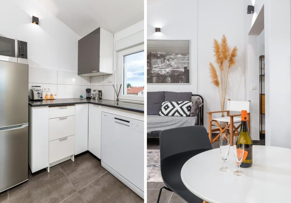 Kitchen or kitchenette, Seating area, Dining area, dishwasher, stove, toaster