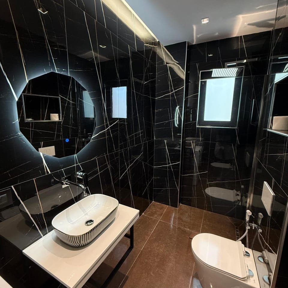 Shower, Toilet, Bathroom